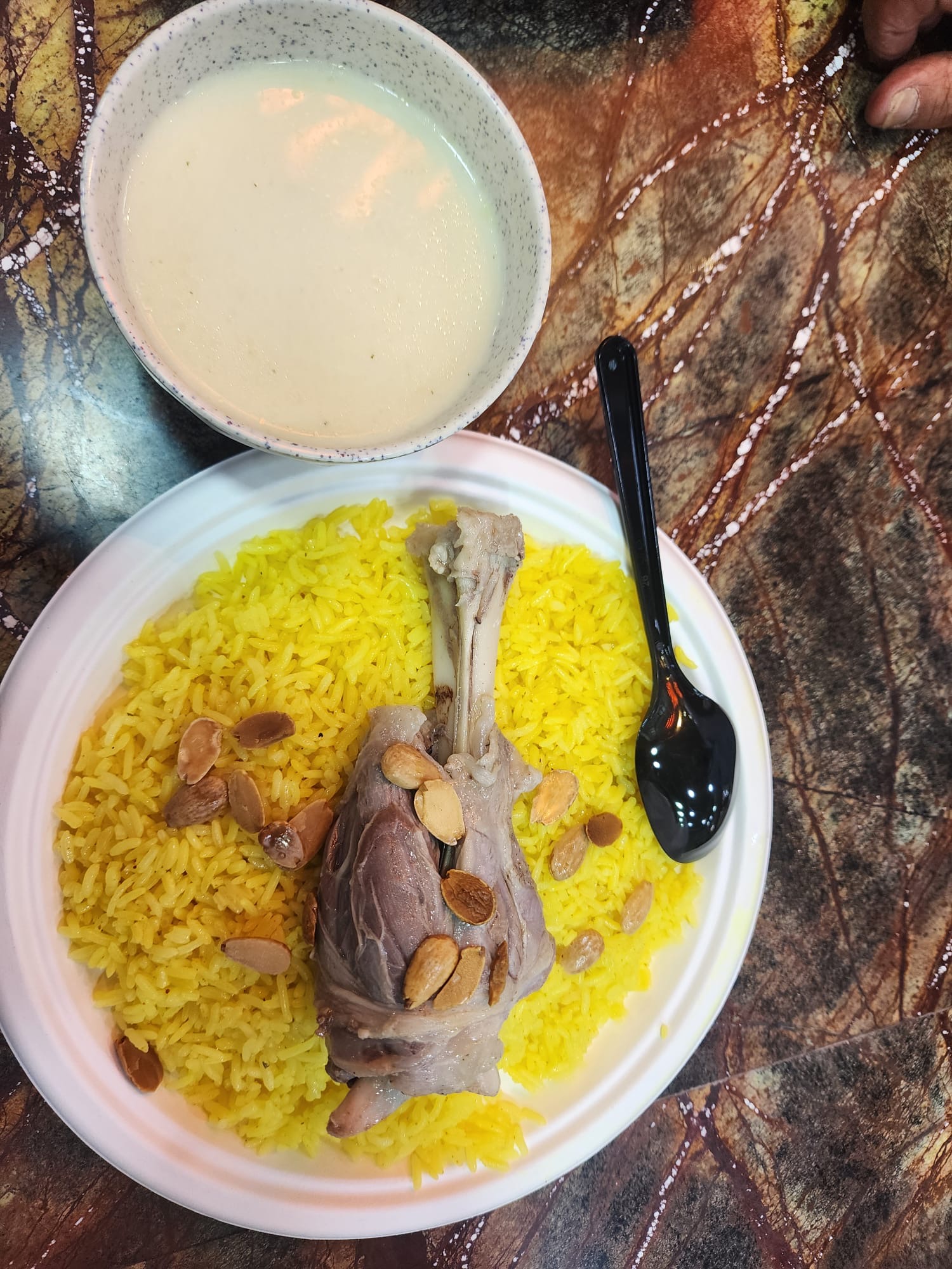 وجبة منسف خروف